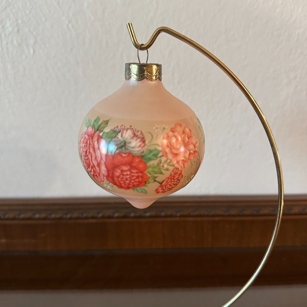 Hallmark Keepsake‎ "Grandmother" 1987 Glass Ball Ornament
